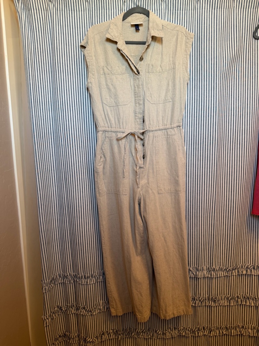 Universal Thread Beige Sleeveless Button-Front Jumpsuit